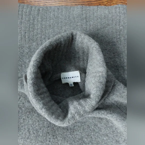 Aritzia Plutarch Wool Sweater XXS - Picture 5 of 7